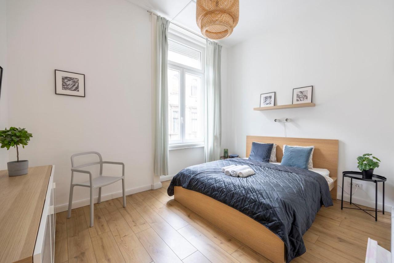 Apartman Grand With 5bedrm 2bathroom *