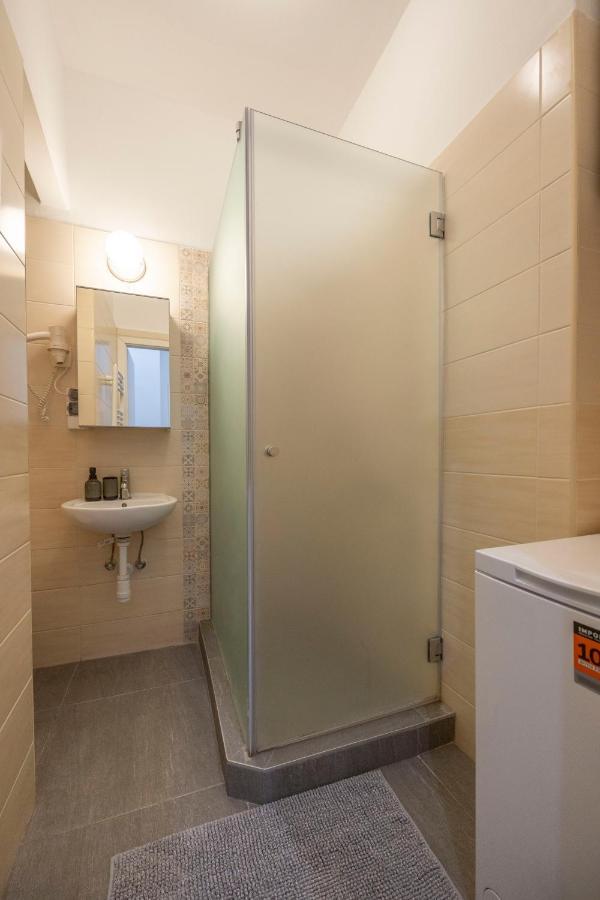 Grand With 5bedrm 2bathroom Budapesta
