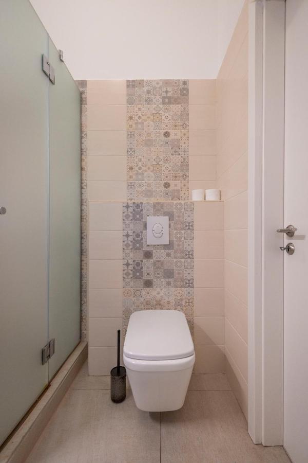 Apartman Grand With 5bedrm 2bathroom Budapest
